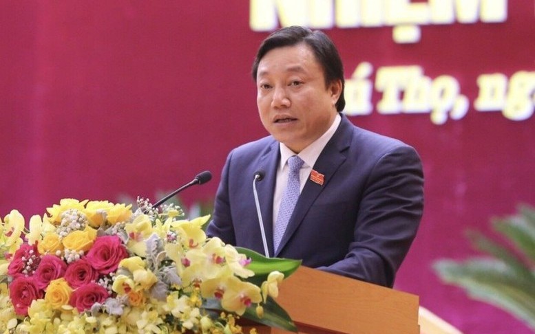 1 Phó Chủ tịch UBND tỉnh vừa nhận chức danh Giáo sư ngành y: Sở hữu cả bằng Thạc sĩ kinh tế, đến bằng ngôn ngữ Anh, đã được trao Huân chương Lao động