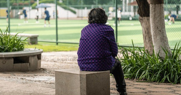 Những cha mẹ trở thành gánh nặng cho con cái khi về già thường có 3 đặc điểm: Nếu đủ cả 3, con cái khổ