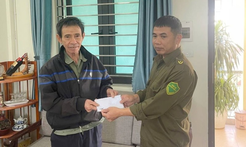 Không thể chuyển khoản tại nhà, người đàn ông Bắc Ninh mang 58 triệu đồng tiền mặt đến ngân hàng giao dịch: Công an nắm rõ âm mưu, lập tức vào cuộc