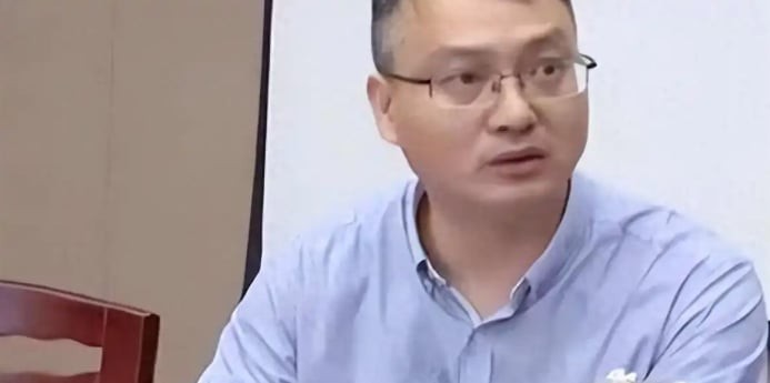 Vay hơn 298 triệu đồng nhưng không trả, người đàn ông bị chủ nợ khởi kiện, tòa án tuyên bố: “Quả thực không phải trả”