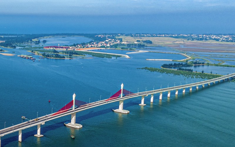 Tỉnh là quê nhà của tỷ phú Phạm Nhật Vượng, nơi sắp khởi động 4 dự án trên 127.000 tỷ đồng của Vingroup đang phát triển ra sao?