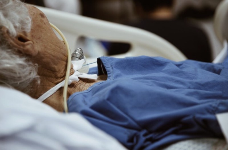 Từ cơn đau bụng nhẹ chuyển thành ung thư gan giai đoạn cuối trong 4 tháng: Chuyên gia cảnh báo 3 THỰC PHẨM nhiều người đang sử dụng hàng ngày