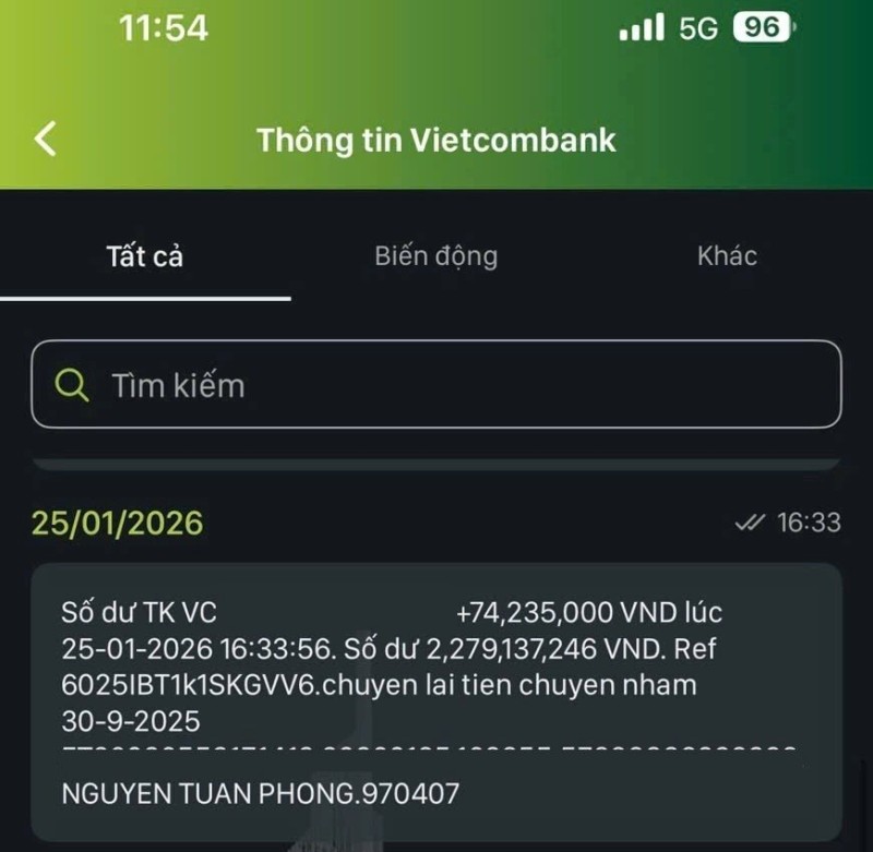 Chuyển nhầm 74 triệu đồng vào tài khoản Techcombank của người đàn ông SN 1988, nữ kế toán liên lạc chủ tài khoản nhưng không được: Công an lập tức xác minh