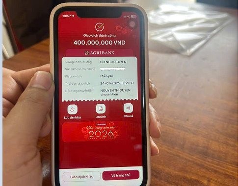 Vừa nhận được 400 triệu đồng chuyển khoản, người phụ nữ SN 1978 liền báo công an truy tìm chủ nhân số tiền