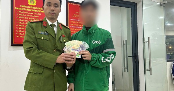 Nhận thông tin loạt tiền mặt cùng giấy tờ nằm chơ vơ ở khu vực Hồ Hoàn Kiếm, công an dùng nhiều biện pháp nghiệp vụ xác minh