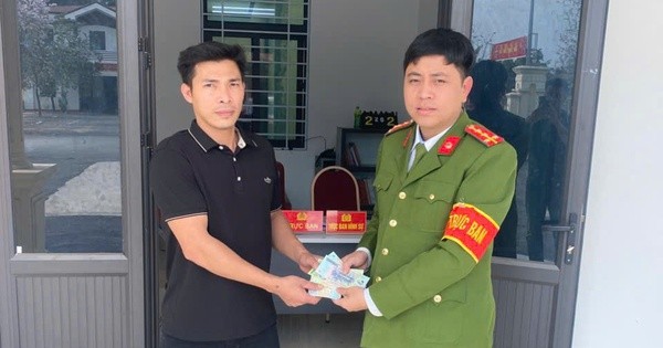 Phát hiện loạt tiền mặt 500k nằm chơ vơ bên đường, công an mời người đàn ông SN 1987 lên làm việc