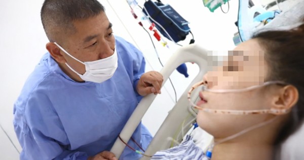 Nữ nhân viên văn phòng 40 tuổi mắc cùng lúc 3 loại ung thư: Bác sĩ cảnh báo thói quen mỗi đêm của nhiều người có thể phá vỡ hệ miễn dịch