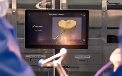 Công nghệ robot mới được triển khai tại bệnh viện của tỷ phú Phạm Nhật Vượng: Tích hợp “trợ lý” AI, sai số phẫu thuật dưới 1mm