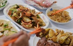 Một gia đình 3 người đều mắc ung thư dạ dày chỉ vì món ăn này: Bác sĩ chỉ ra 5 thói quen xấu gây chết người