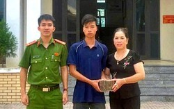 Sau khi đến ngân hàng rút 150 triệu đồng, người phụ nữ SN 1964 phải lên công an xã làm việc