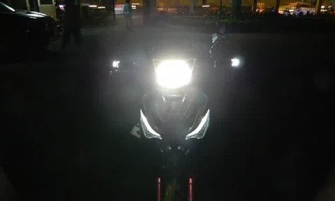 Lắp thêm đèn LED cho xe máy có bị xử phạt?
