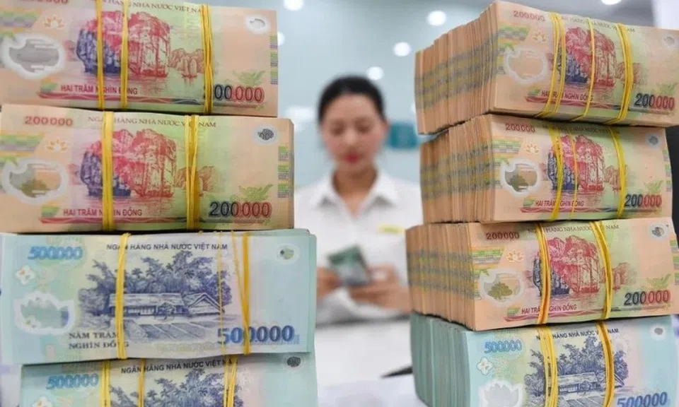 Những thương vụ 'bán mình' của các công ty tài chính Việt